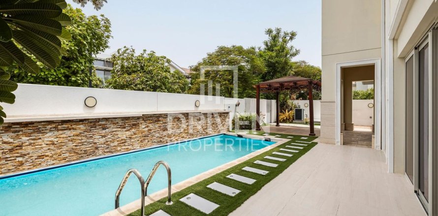 Villa asukohaga Mohammed Bin Rashid City, Dubai, AÜE: 4 magamistoaga, 702.35 m² Nr 761557