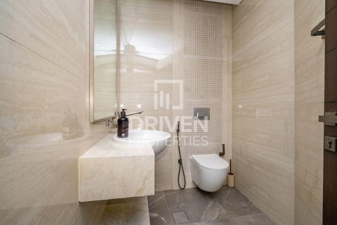 Apartament de închiriat în Business Bay, Dubai, EAU 2 dormitoare, 122.63 mp.  №745979 - poză 15