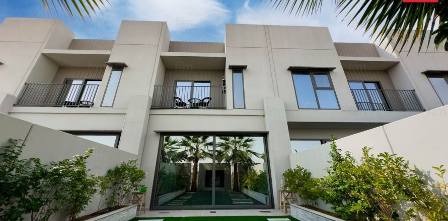 Таунхаус в Мохаммед Бин Рашид Сити, Дубай, ОАЭ 2 спальни, 131м2 № 678153