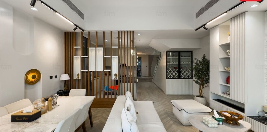 Townhouse in Mohammed Bin Rashid City, Dubai, UAE 2 bedrooms, 131 sq.m. № 678153