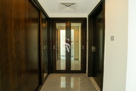 Apartmán v 23 MARINA TOWER v Dubai Marina, SAE 3 spálne, 277 m2 č. 680230 - Fotografia 8