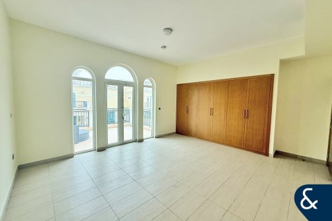 Снять в аренду виллу в Jumeirah Park, Дубай, ОАЭ 4 спальни, 516м2, № 668413 - фото 6