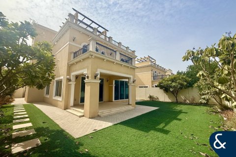 Снять в аренду виллу в Jumeirah Park, Дубай, ОАЭ 4 спальни, 516м2, № 668413 - фото 1
