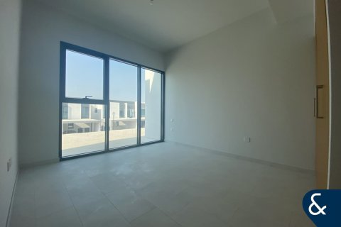 Villa in Dubai Land, Dubai, UAE 4 bedrooms, 230 sq.m. № 668398 - photo 15