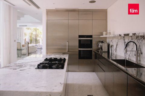 Vila v Al Barari, Dubai, SAE 5 ložnice, 441.9 m² Č.: 622570 - fotografie 8