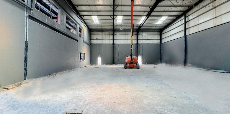 Sklad v Al Khawaneej, Dubai, SAE 1021.9 m² Č.: 571579