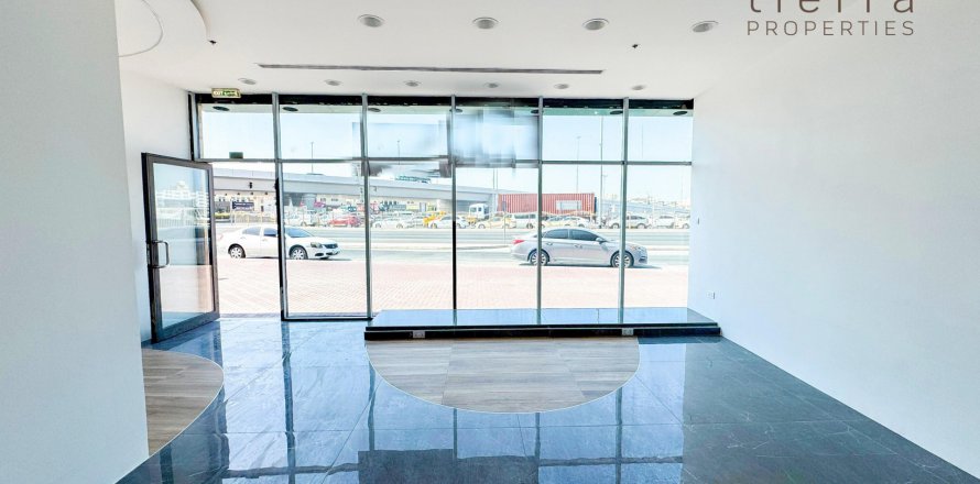 Obchod v Jebel Ali, Dubai, SAE 46.5 m² Č.: 571580