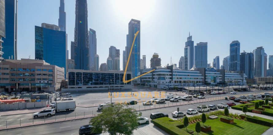 Apartament în City Walk, Dubai, EAU 3 dormitoare, 204 mp.  №693643