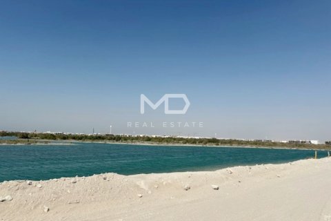 Pozemek v Abu Dhabi, SAE 1199.9 m² Č.: 555157 - fotografie 1