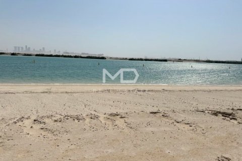 Land in Abu Dhabi, UAE 2999.9 sq.m. № 555156 - photo 5