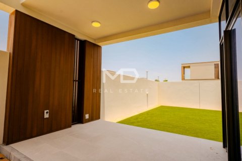 Townhouse in Abu Dhabi, UAE 3 bedrooms, 228 sq.m. № 555153 - photo 62
