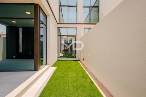 Townhouse in Abu Dhabi, UAE 3 bedrooms, 228 sq.m. № 555153 - photo 63