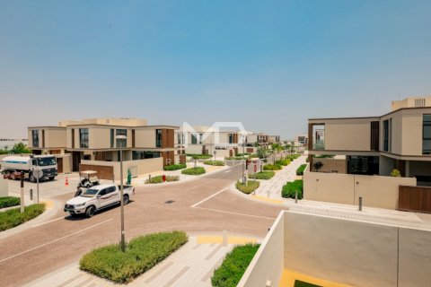 Townhouse in Abu Dhabi, UAE 3 bedrooms, 228 sq.m. № 555153 - photo 48