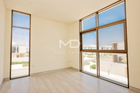 Townhouse in Abu Dhabi, UAE 3 bedrooms, 228 sq.m. № 555153 - photo 26