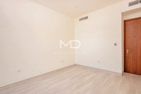 Townhouse in Abu Dhabi, UAE 3 bedrooms, 228 sq.m. № 555153 - photo 35