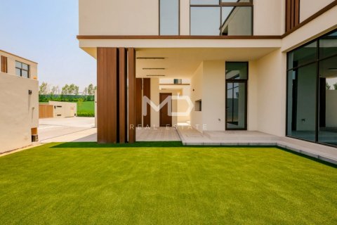 Townhouse in Abu Dhabi, UAE 3 bedrooms, 228 sq.m. № 555153 - photo 10
