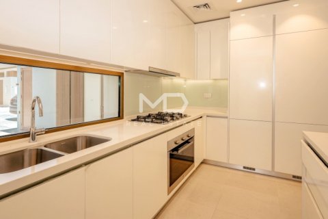 Townhouse in Abu Dhabi, UAE 3 bedrooms, 228 sq.m. № 555153 - photo 15