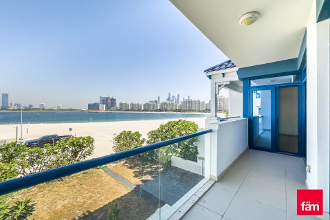 Зняти в оренду віллу в Пальма Джумейра, Дубай, ОАЕ 5 спалень, 263.7м2, № 678195 - фото 1