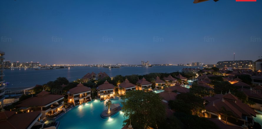 Appartement à Palm Jumeirah, Dubai, EAU: 2 chambres, 169.4 m2 № 678196