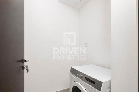 Huoneisto Downtown Dubai (Downtown Burj Dubai), Dubai, Arabiemiraatit 1 huone, 75.9 m2 № 754176 - kuva 12
