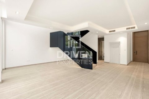 Таунхаус в Аль-Барари, Дубай, ОАЕ 4 спальні, 180.32м2 № 754179