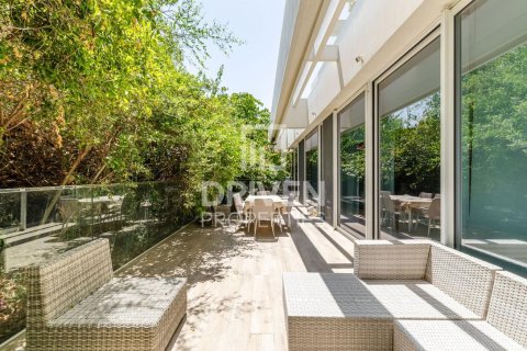 Apartament në Al Barari, Dubai, Emiratet e Bashkuara Arabe 1 dhomë gjumi, 242.2 m2. № 754178 - Foto 12