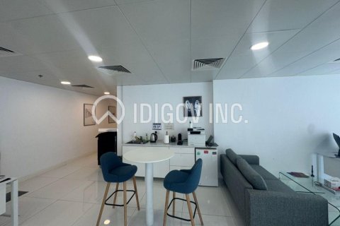 Business Bay, Dubai, UAE의 임대용 사무실 118제곱미터 번호 646244 - 사진 7