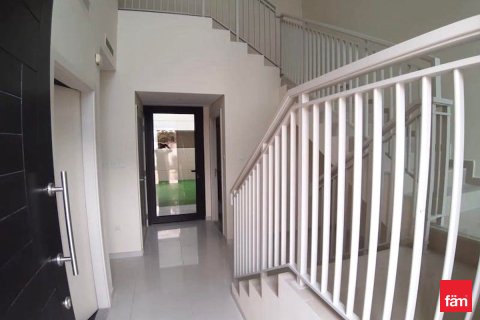 Casa urbana para arrendamento em Dubai, EAU 3 quartos, 253 m2 № 702340 - foto 5