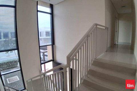 Casa urbana para arrendamento em Dubai, EAU 3 quartos, 253 m2 № 702340 - foto 9