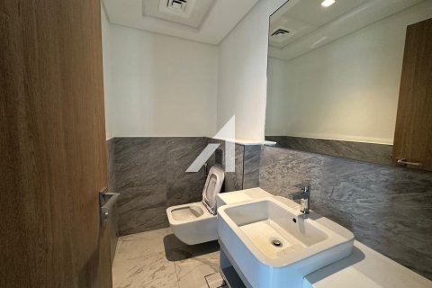 Vilë në Dubai, Emiratet e Bashkuara Arabe 4 dhoma gjumi, 833.8 m2. № 599888 - Foto 9