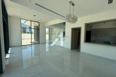 Vilë në Dubai, Emiratet e Bashkuara Arabe 4 dhoma gjumi, 833.8 m2. № 599888 - Foto 5