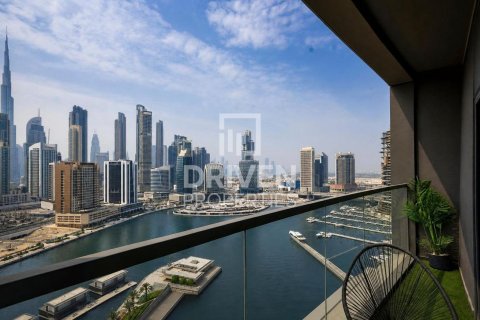 Lägenhet till försäljning i Business Bay, Dubai, UAE 2 sovrum, 103.68 kvm Nr. 767743 - fotografi 17
