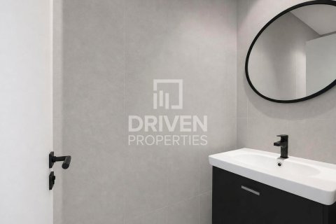 Lägenhet till försäljning i Business Bay, Dubai, UAE 2 sovrum, 103.68 kvm Nr. 767743 - fotografi 11
