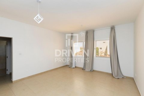 Βίλα σε Umm Suqeim, Dubai, ΗΑΕ 5 υπνοδωμάτια, 325 τ.μ. Αρ. 684271 - φωτογραφία 13