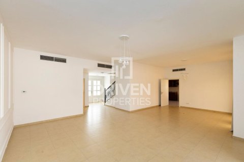 Βίλα σε Umm Suqeim, Dubai, ΗΑΕ 5 υπνοδωμάτια, 325 τ.μ. Αρ. 684271 - φωτογραφία 8