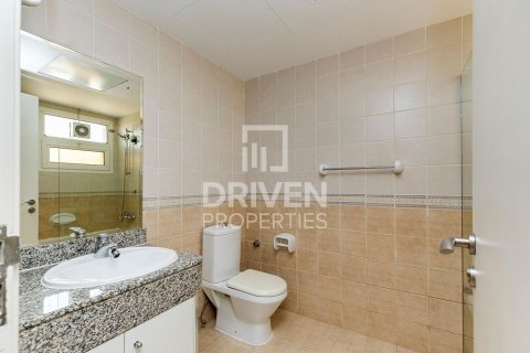 Βίλα σε Umm Suqeim, Dubai, ΗΑΕ 5 υπνοδωμάτια, 325 τ.μ. Αρ. 684271 - φωτογραφία 28