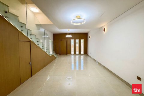 تاون هاوس للبيع في دبي، الإمارات العربية المتحدة 4 غرفة نوم ، 130.1 متر مربع ، رقم 719481 - صورة 4