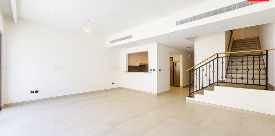 Városi lakóépület itt: Dubai, EAE, 4 hálószoba, 144.2 m², azonosító: 719480