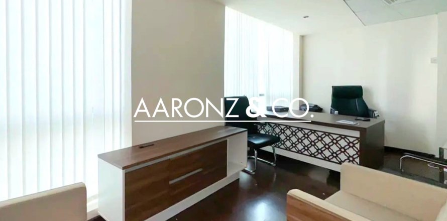 دفتر در Business Bay، Dubai ، امارات متحده عربی 92 متر مربع.  شماره 699365