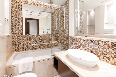 Пәтер Даунтаун Дубай (Даунтаун Бурдж Дубай), БАӘ-да 1 жатын бөлме, 74 м² № 699367 - фото 18