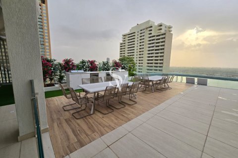 Apartamento en venta en Jumeirah Village Circle, Dubai, EAU 2 dormitorios, 117 m2 № 691056 - foto 28