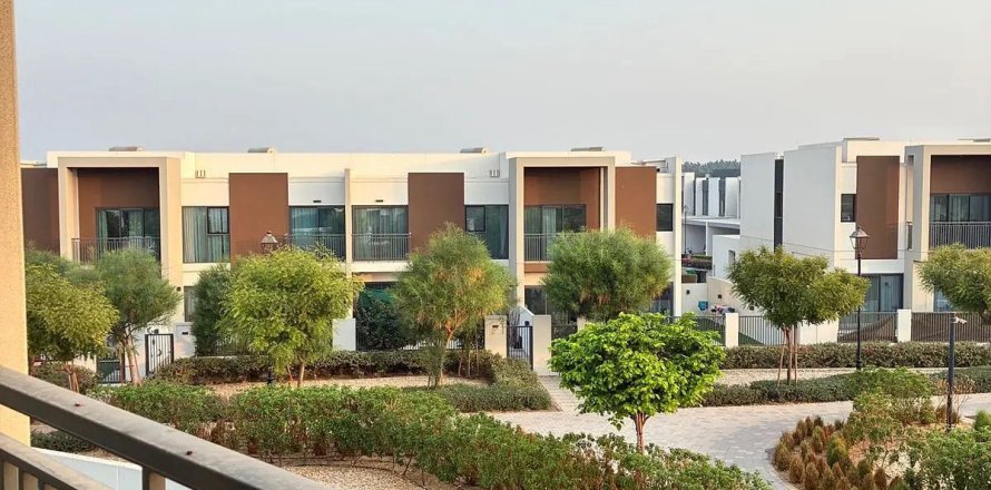 Stadthaus in Dubai, VAE: 4 Schlafzimmer, 237.5 m2 Nr. 739557