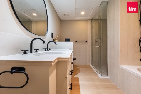 Appartement te koop in Downtown Dubai (Downtown Burj Dubai), Dubai, VAE 1 slaapkamer, 77.9 vr.m., nr 686260 - foto 15