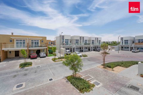 Řadový dům v Dubai, SAE 3 ložnice, 113.5 m² Č.: 632830 - fotografie 1