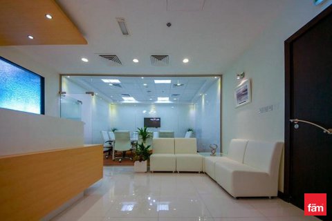 Office in Business Bay, Dubai, UAE 149.9 sq.m. № 632825 - photo 18