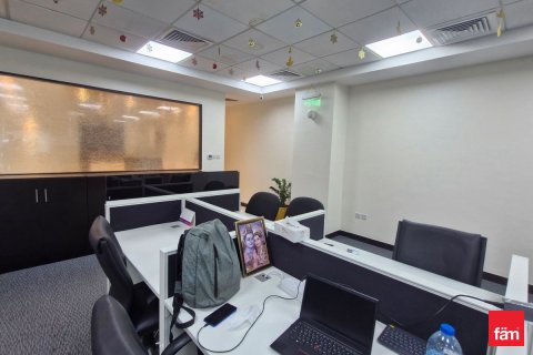 Office in Business Bay, Dubai, UAE 149.9 sq.m. № 632825 - photo 15