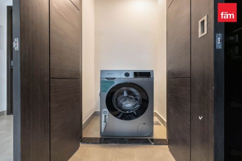 Apartmen di Business Bay, Dubai, UAE 1 bilik tidur, 61.4 meter persegi № 632829 - foto 20