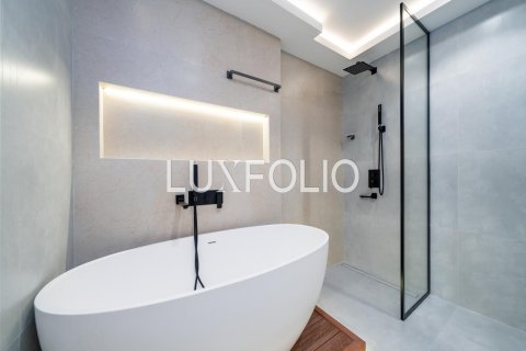 Apartment in Downtown Dubai (Downtown Burj Dubai), Dubai, UAE 2 bedrooms, 112 sq.m. № 627449 - photo 9
