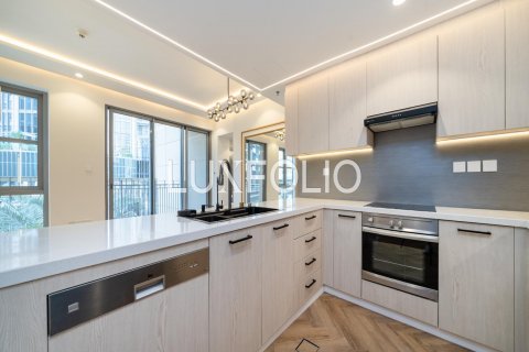 Apartment in Downtown Dubai (Downtown Burj Dubai), Dubai, UAE 2 bedrooms, 112 sq.m. № 627449 - photo 5