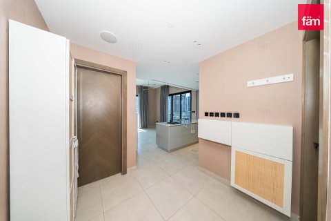 Business Bay, Dubai, UAE의 판매용 아파트 침실 2개, 118.7제곱미터 번호 720951 - 사진 5